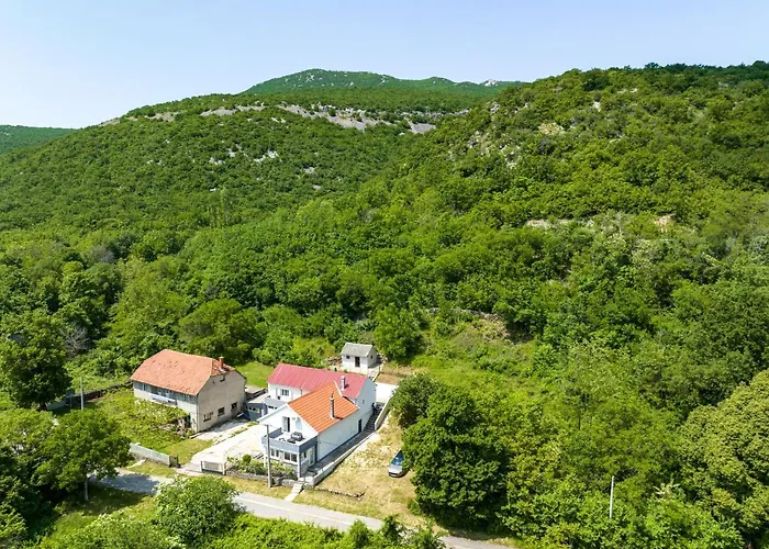 Holiday House Zrmanja Vrelo